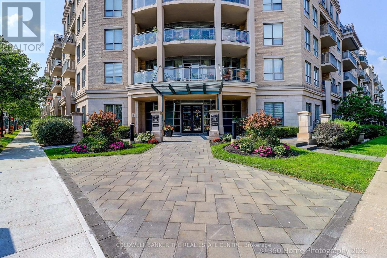220 - 180 John West Way, Aurora, Ontario  L4G 0R3 - Photo 2 - N12347068