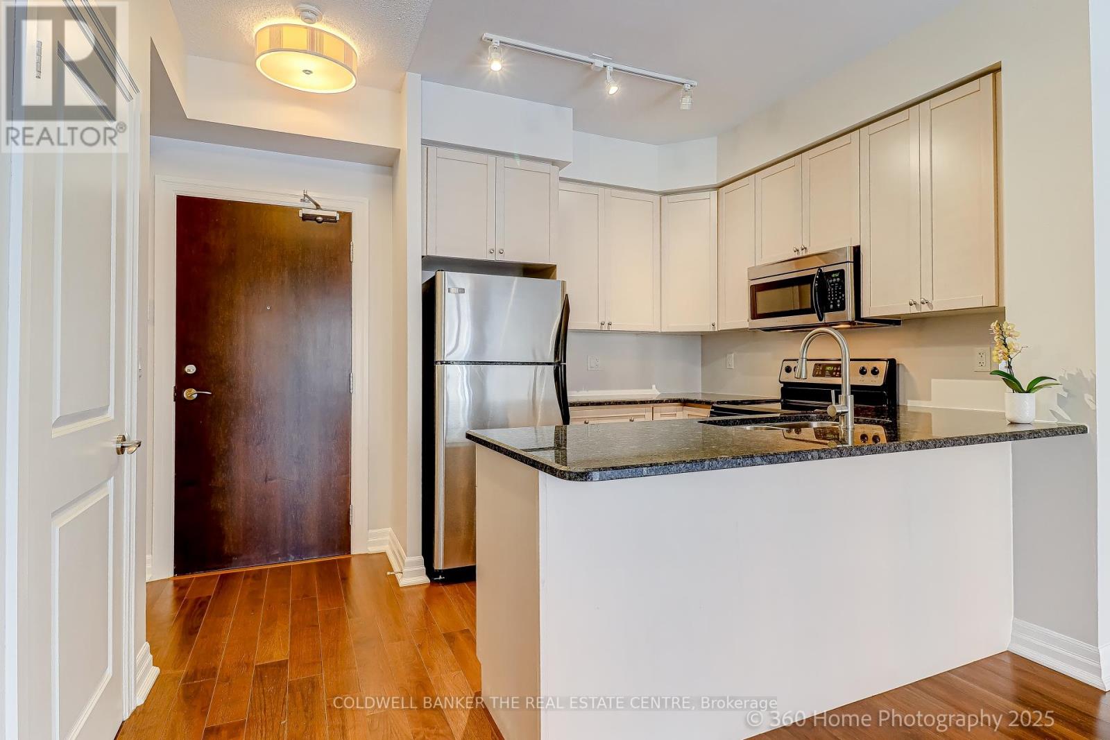 220 - 180 John West Way, Aurora, Ontario  L4G 0R3 - Photo 5 - N12347068