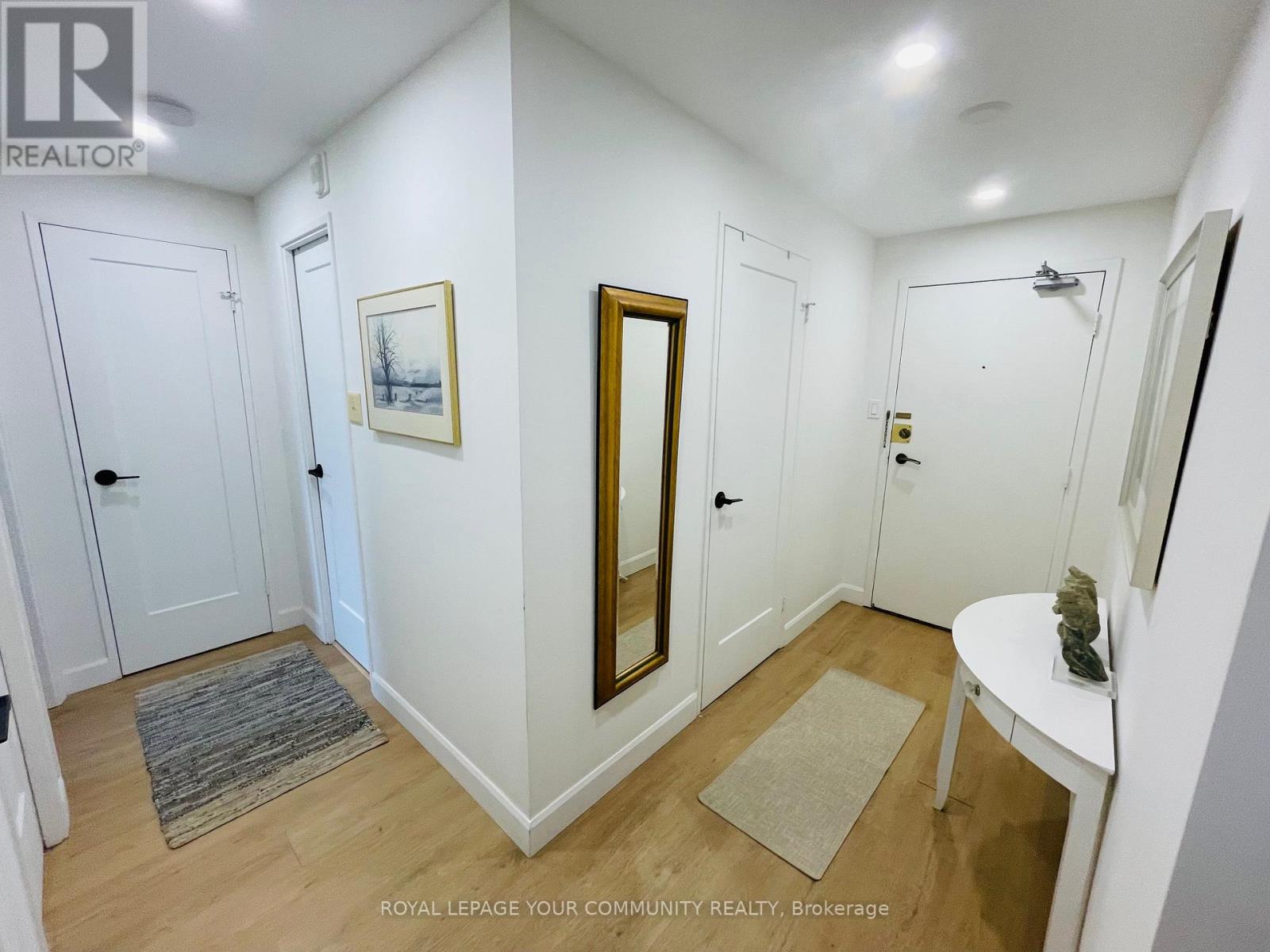 1004 - 50 Inverlochy Boulevard, Markham (Royal Orchard), Ontario  L3T 4T6 - Photo 6 - N12347071