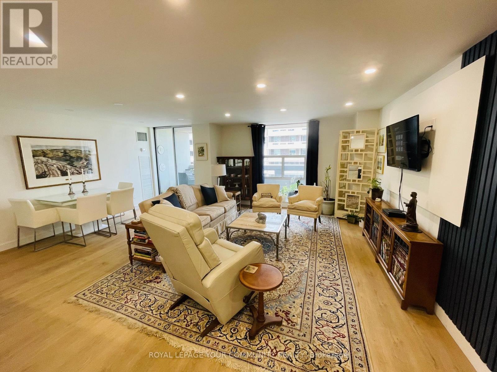 1004 - 50 Inverlochy Boulevard, Markham (Royal Orchard), Ontario  L3T 4T6 - Photo 9 - N12347071