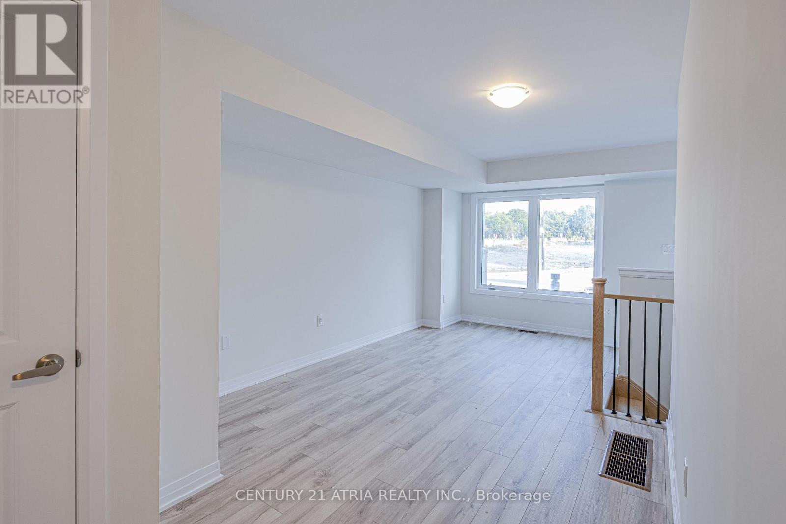 57 George Bales Lane, Richmond Hill, Ontario  L4S 0P9 - Photo 4 - N12346516