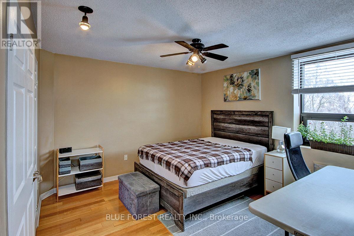 506 - 549 Ridout Street N, London East, Ontario  N6A 5N5 - Photo 13 - X12347147