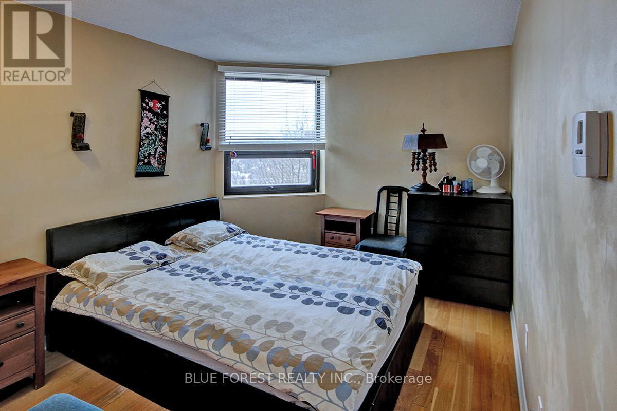 506 - 549 Ridout Street N, London East, Ontario  N6A 5N5 - Photo 15 - X12347147