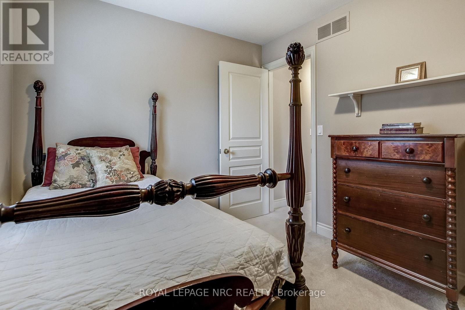 37 Frontier Drive, Niagara-On-The-Lake, Ontario  L0S 1J0 - Photo 25 - X12298273
