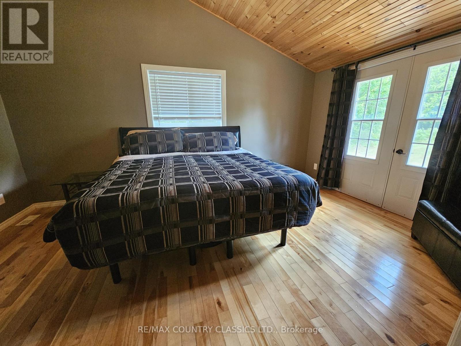 1694 Siberia Road, Madawaska Valley, Ontario  K0J 1B0 - Photo 13 - X12347211