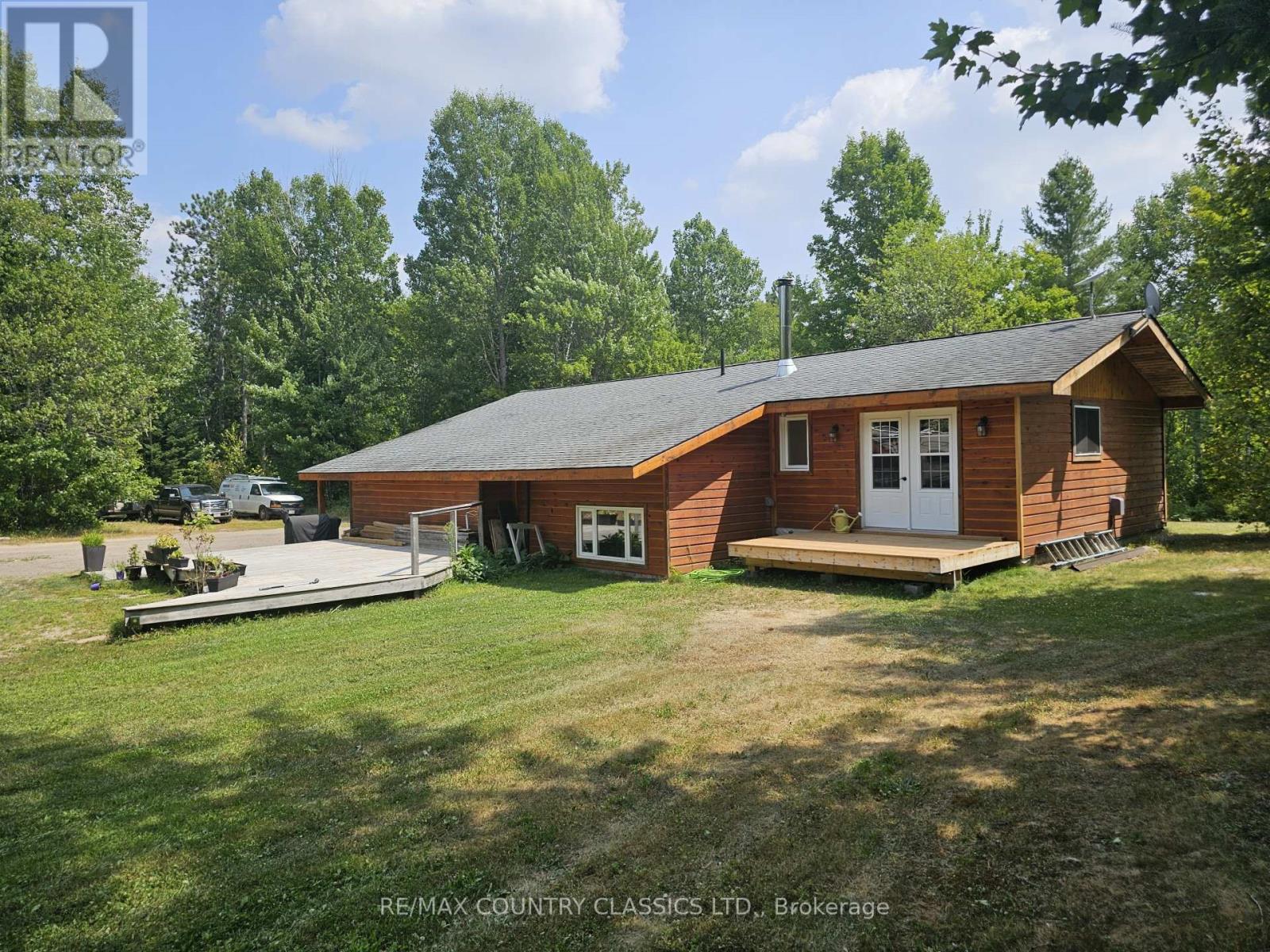 1694 Siberia Road, Madawaska Valley, Ontario  K0J 1B0 - Photo 4 - X12347211