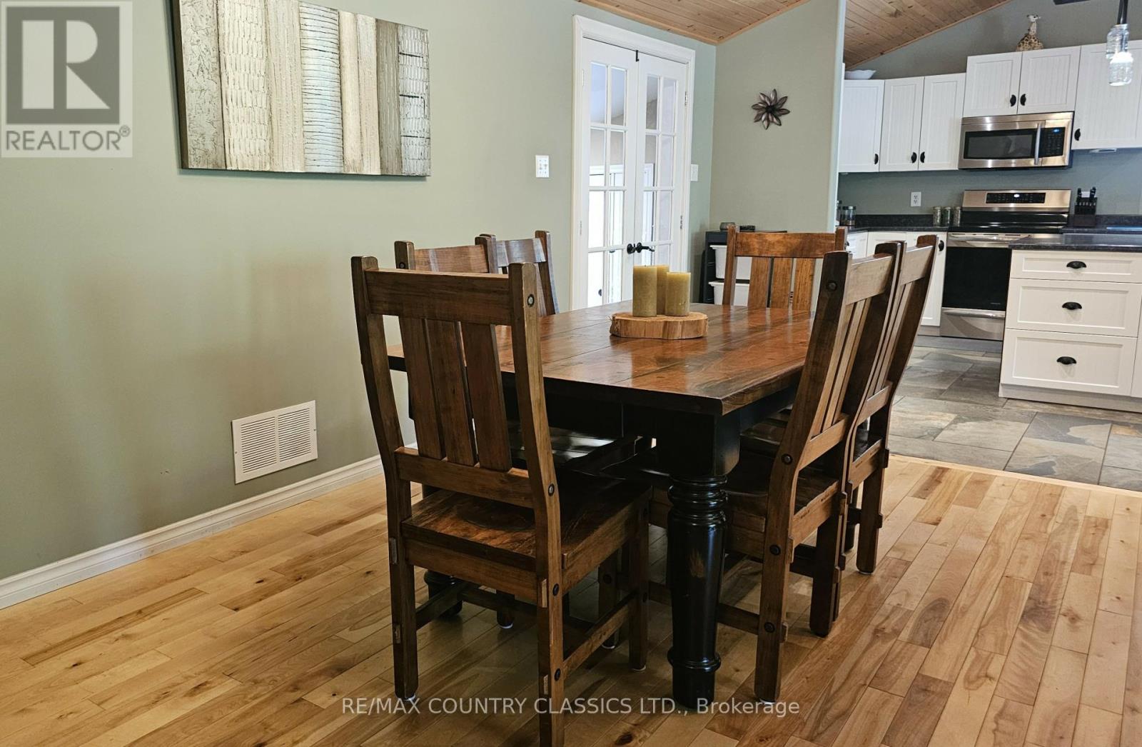 1694 Siberia Road, Madawaska Valley, Ontario  K0J 1B0 - Photo 9 - X12347211
