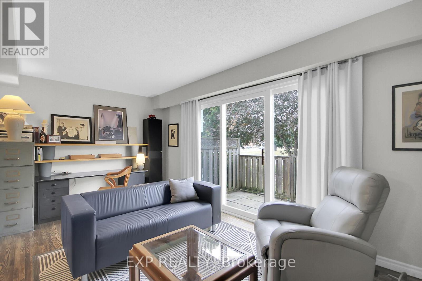 83 Hadley Circle, Ottawa, Ontario  K2H 7Z8 - Photo 16 - X12347151