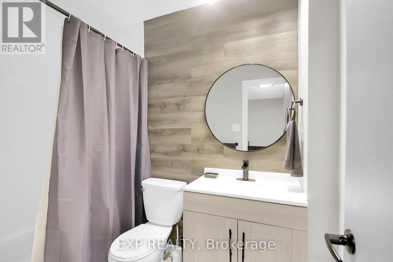 83 Hadley Circle, Ottawa, Ontario  K2H 7Z8 - Photo 37 - X12347151