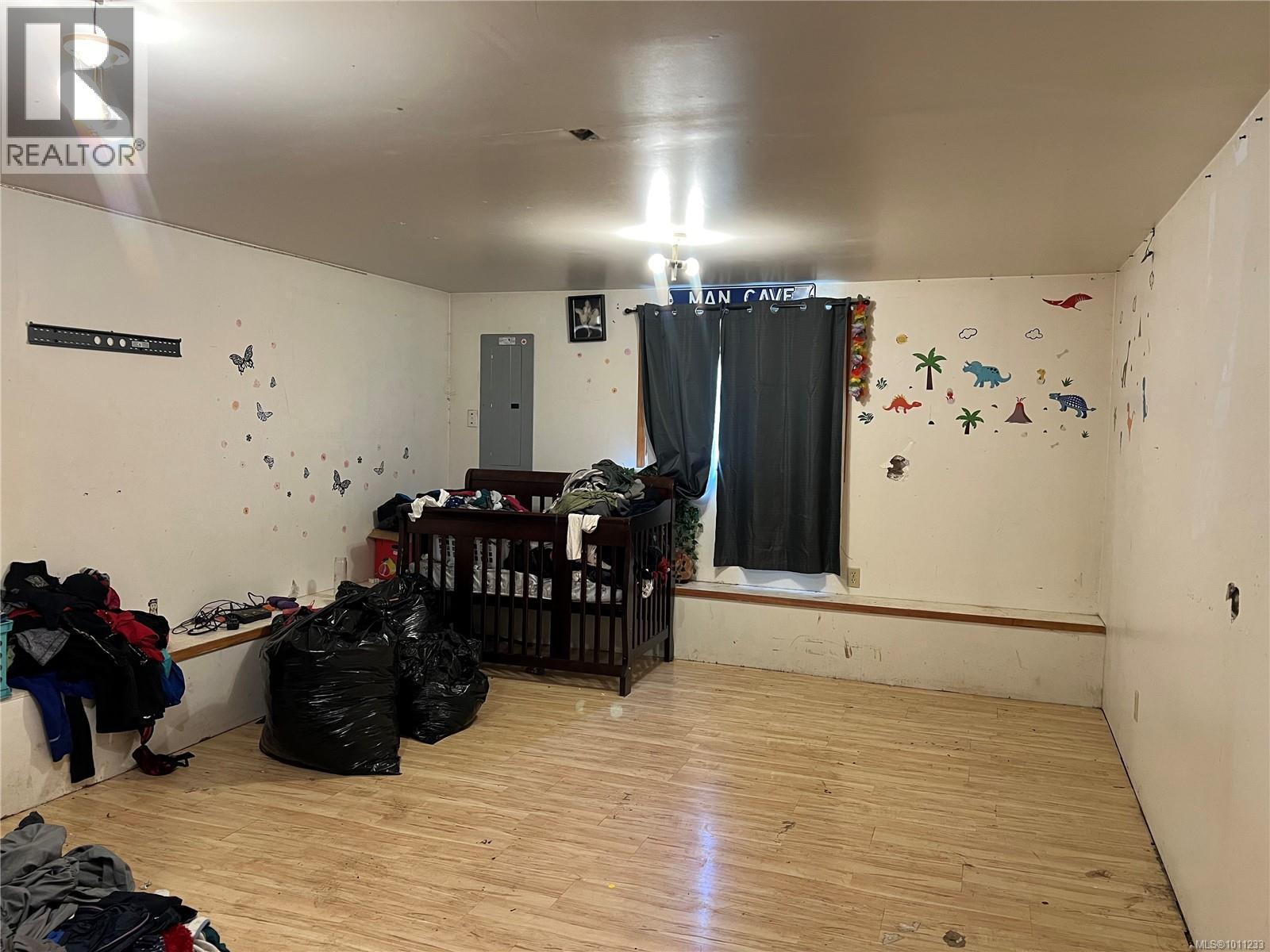 619 Keno Cres, Zeballos, British Columbia  V0P 2A0 - Photo 4 - 1011233