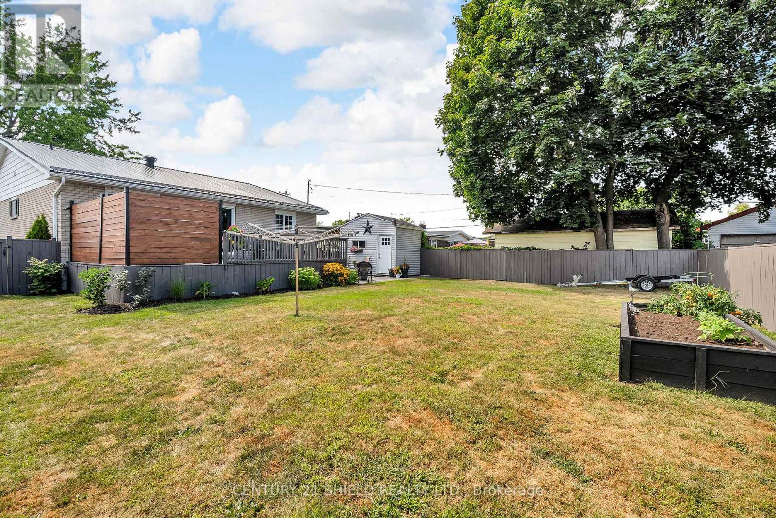 408 Anderson Drive, Cornwall, Ontario  K6H 5N3 - Photo 17 - X12347155