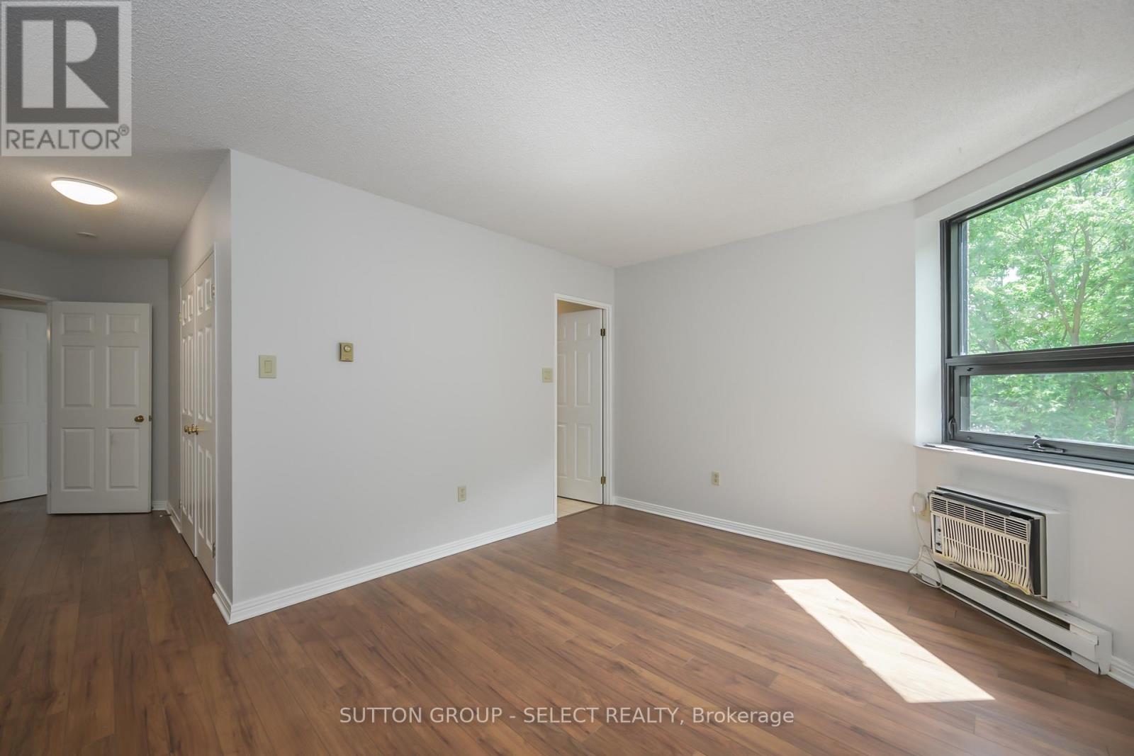 304 - 549 Ridout Street N, London East, Ontario  N6A 5N5 - Photo 13 - X12346979