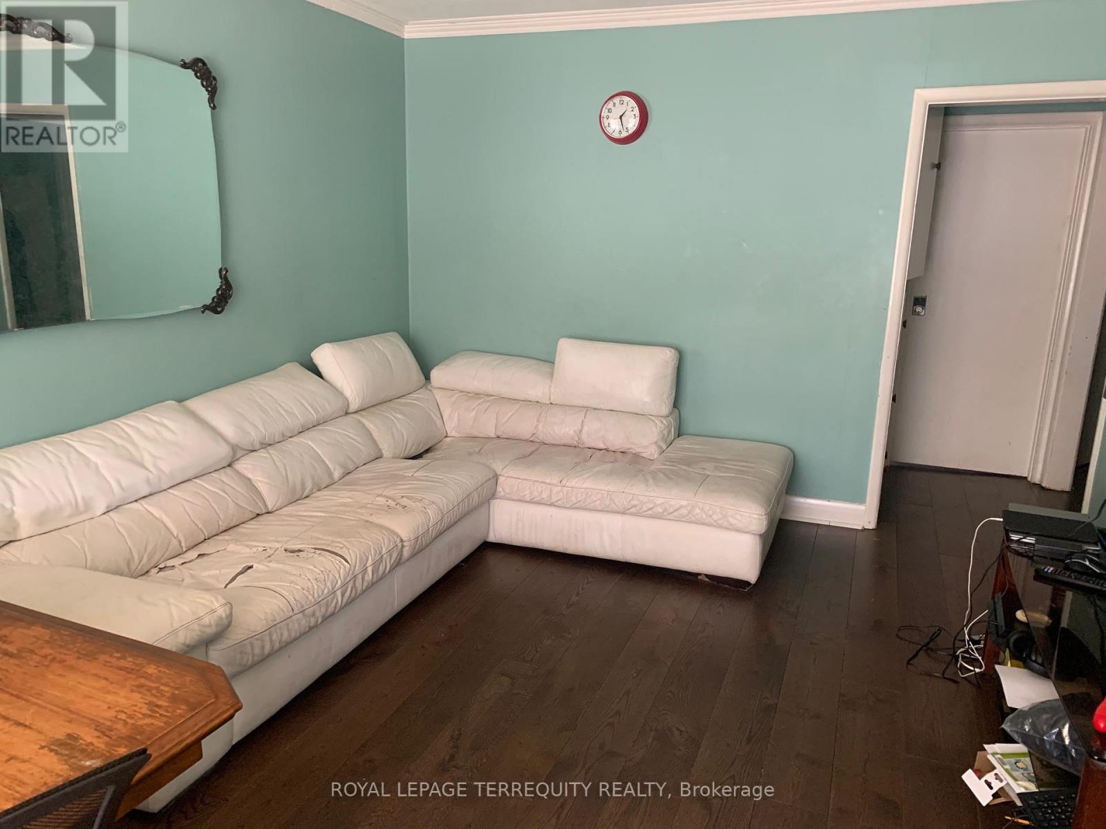 Property at 879 SIXTH STREET image 2