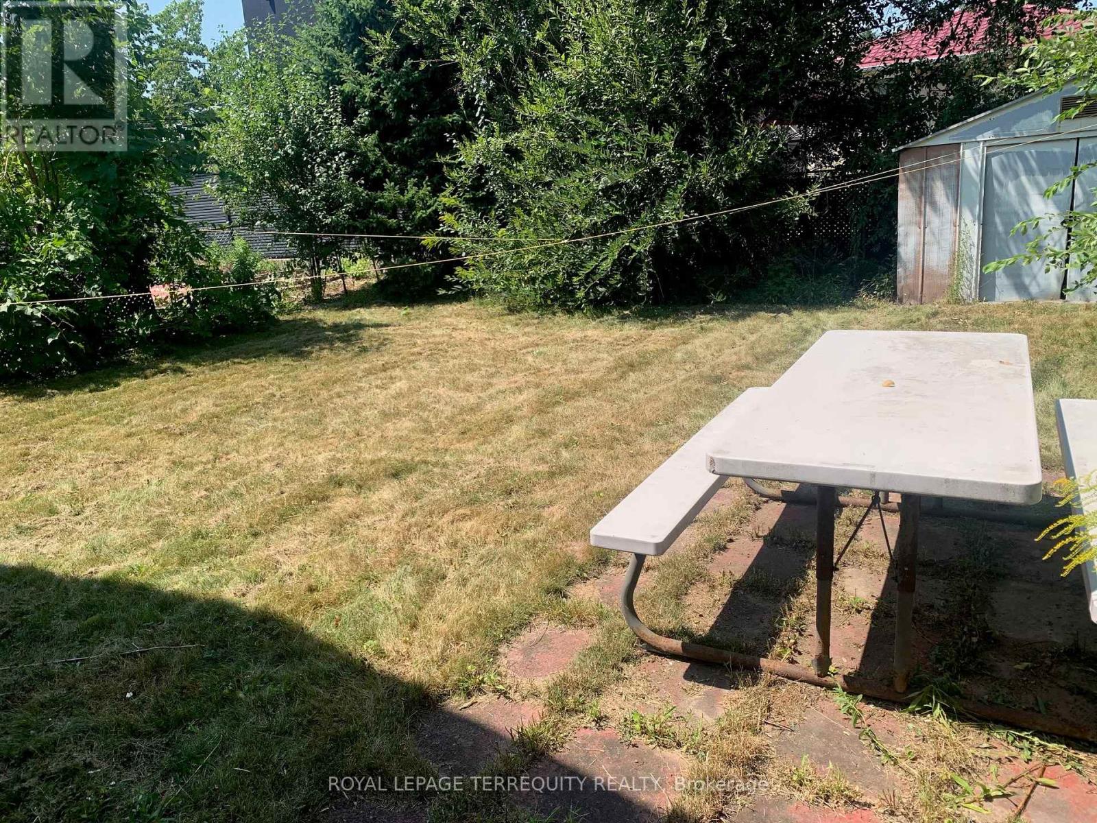 879 Sixth Street, Mississauga, Ontario  L5E 1N5 - Photo 6 - W12340472