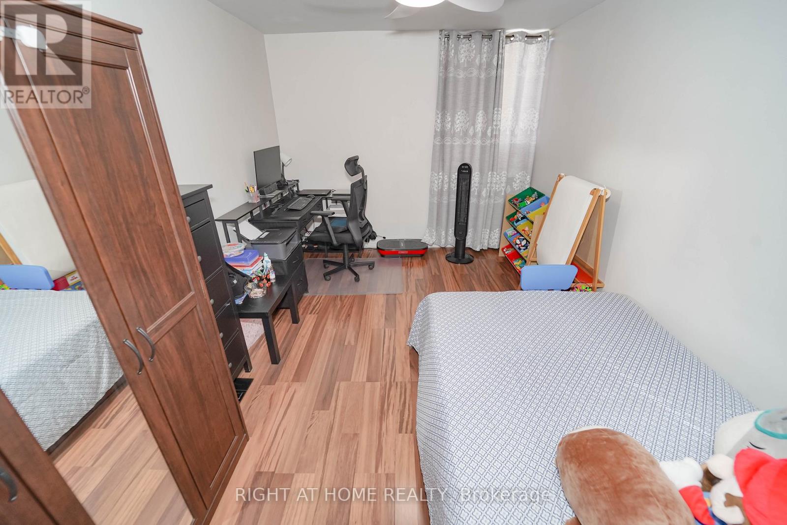 1611 - 1 Massey Square, Toronto, Ontario  M4C 5L4 - Photo 27 - E12347181
