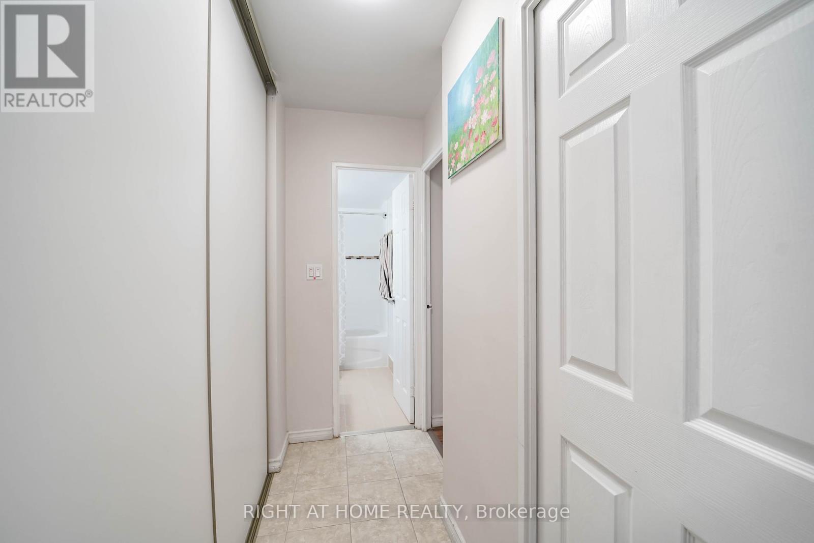 1611 - 1 Massey Square, Toronto, Ontario  M4C 5L4 - Photo 32 - E12347181