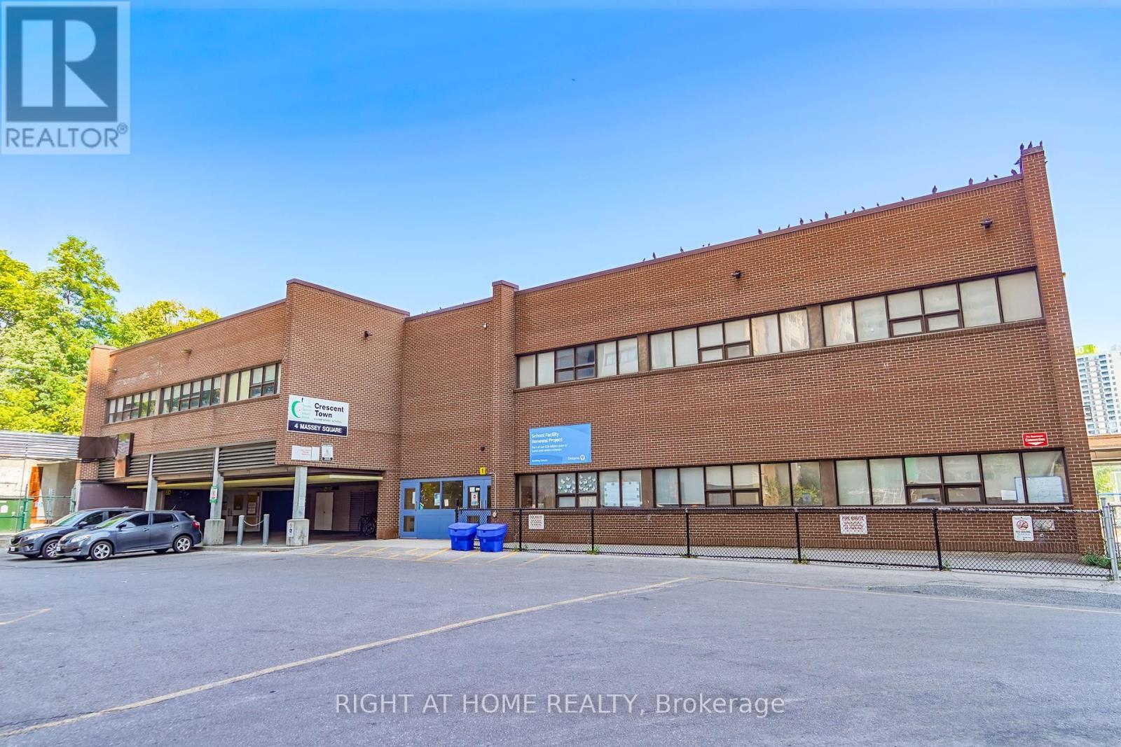 1611 - 1 Massey Square, Toronto, Ontario  M4C 5L4 - Photo 41 - E12347181