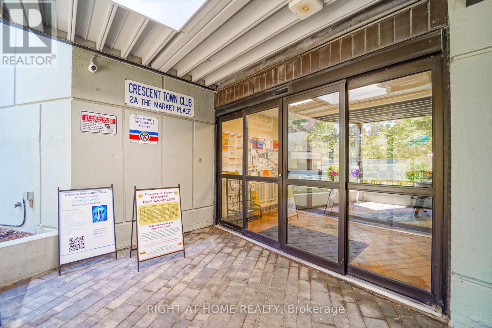 1611 - 1 Massey Square, Toronto, Ontario  M4C 5L4 - Photo 43 - E12347181