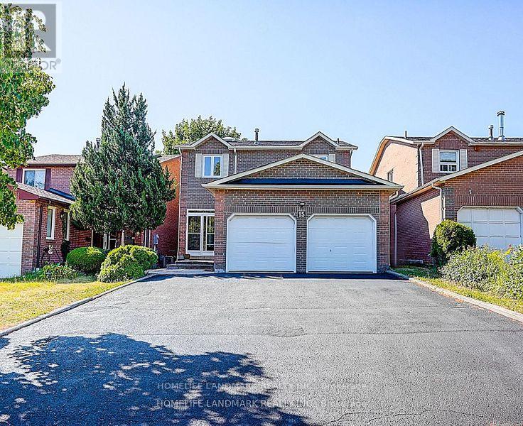 Property at 15 SAINTSBURY SQUARE image 1