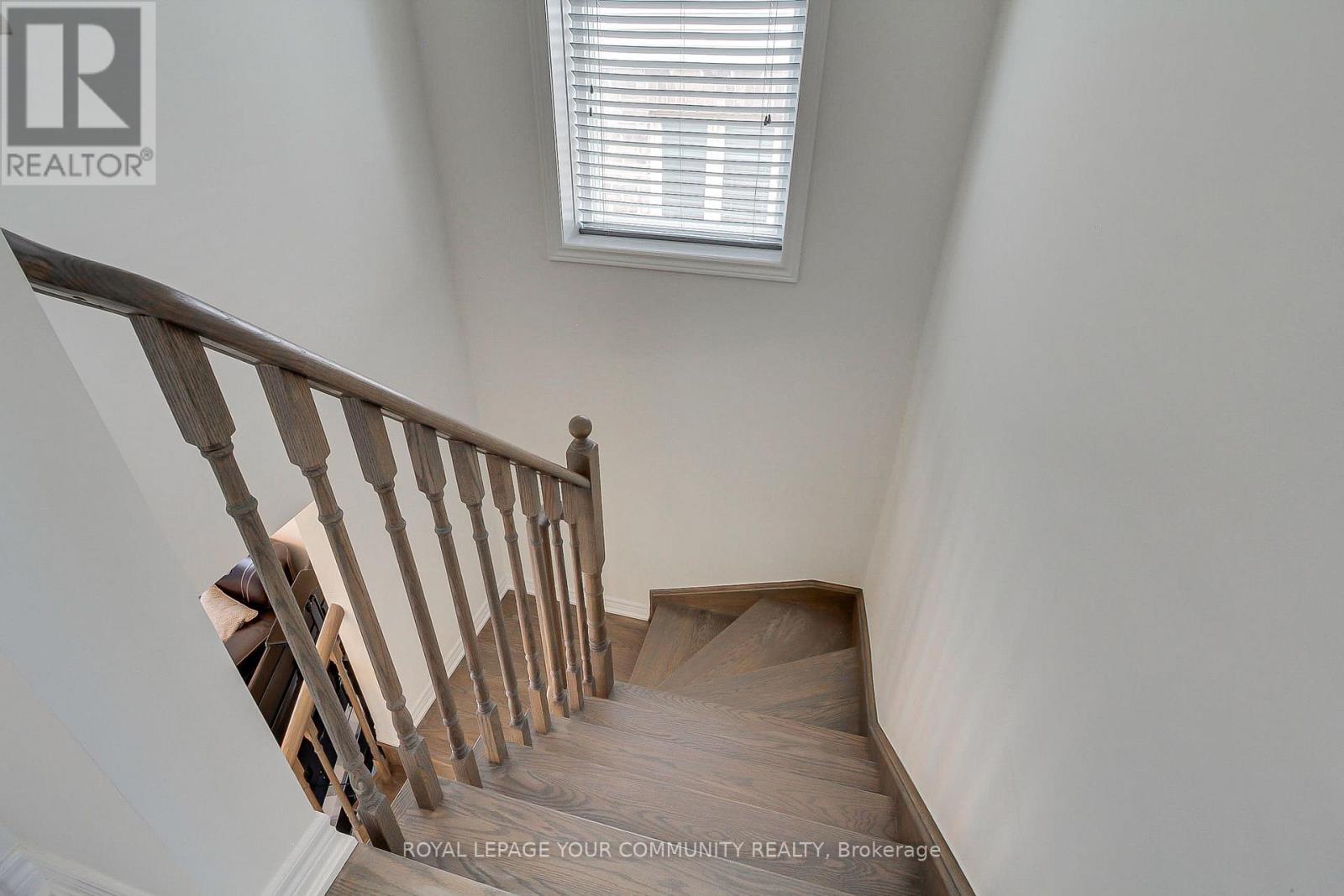 16 Tomporowski Trail, New Tecumseth, Ontario  L9R 0T9 - Photo 19 - N12347228