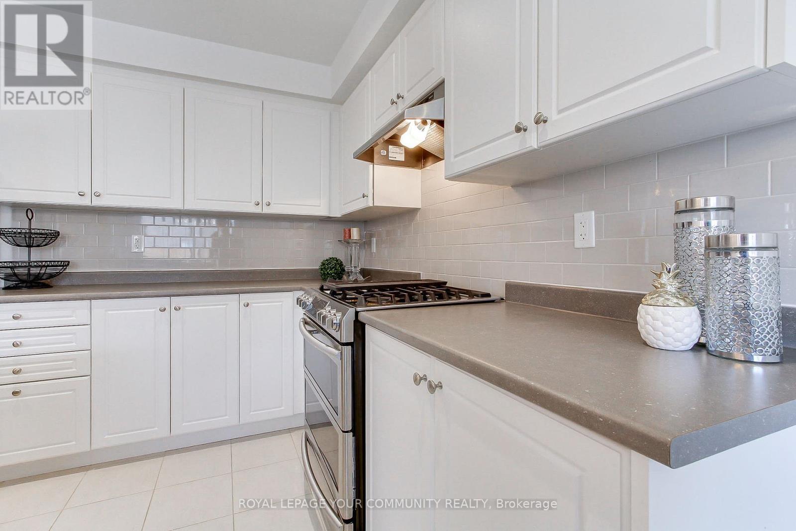 16 Tomporowski Trail, New Tecumseth, Ontario  L9R 0T9 - Photo 8 - N12347228