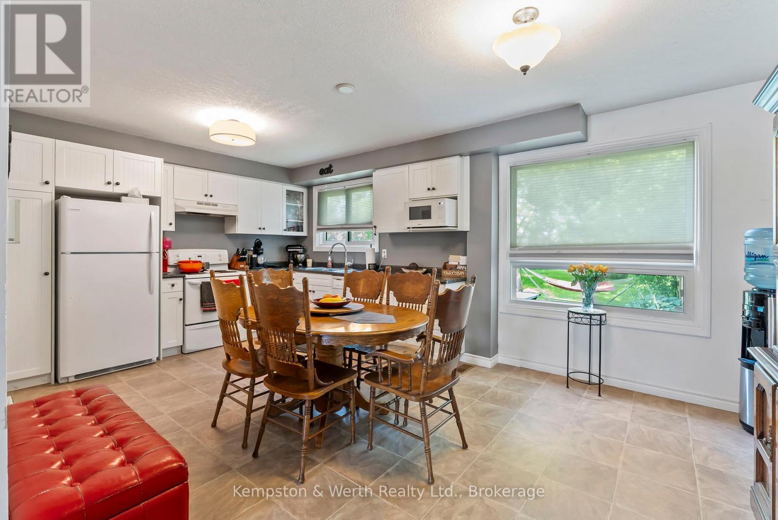 721 John Street W, North Perth, Ontario  N4W 1B6 - Photo 11 - X12347239