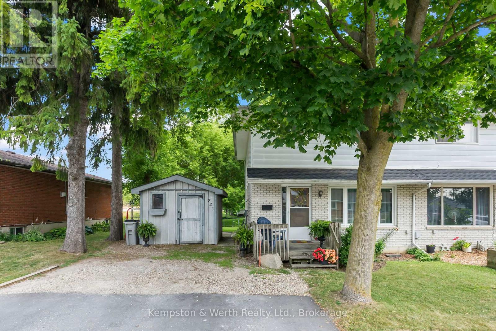 721 John Street W, North Perth, Ontario  N4W 1B6 - Photo 2 - X12347239