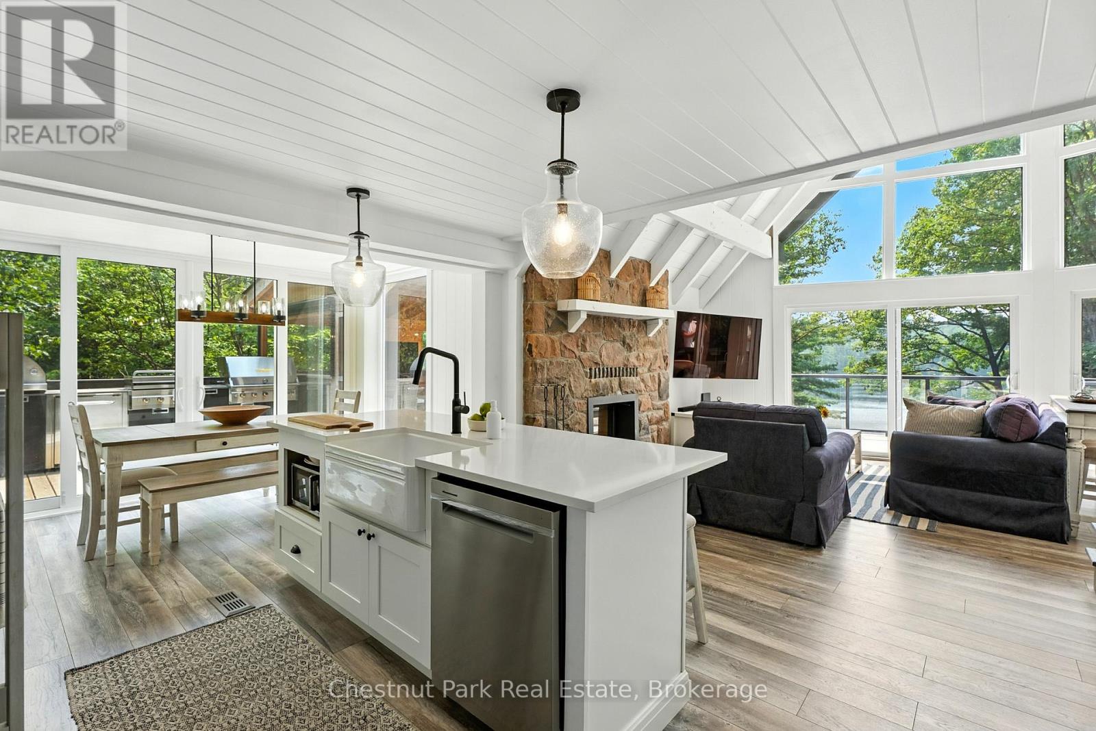 107 Steeles Road, Seguin, Ontario  P0C 1J0 - Photo 14 - X12347243