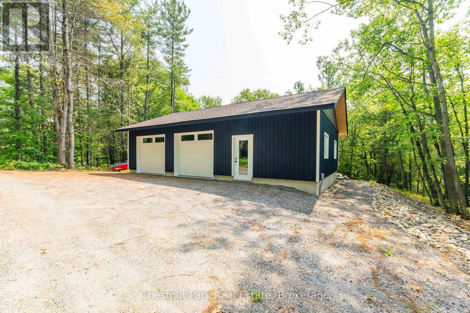 107 Steeles Road, Seguin, Ontario  P0C 1J0 - Photo 33 - X12347243