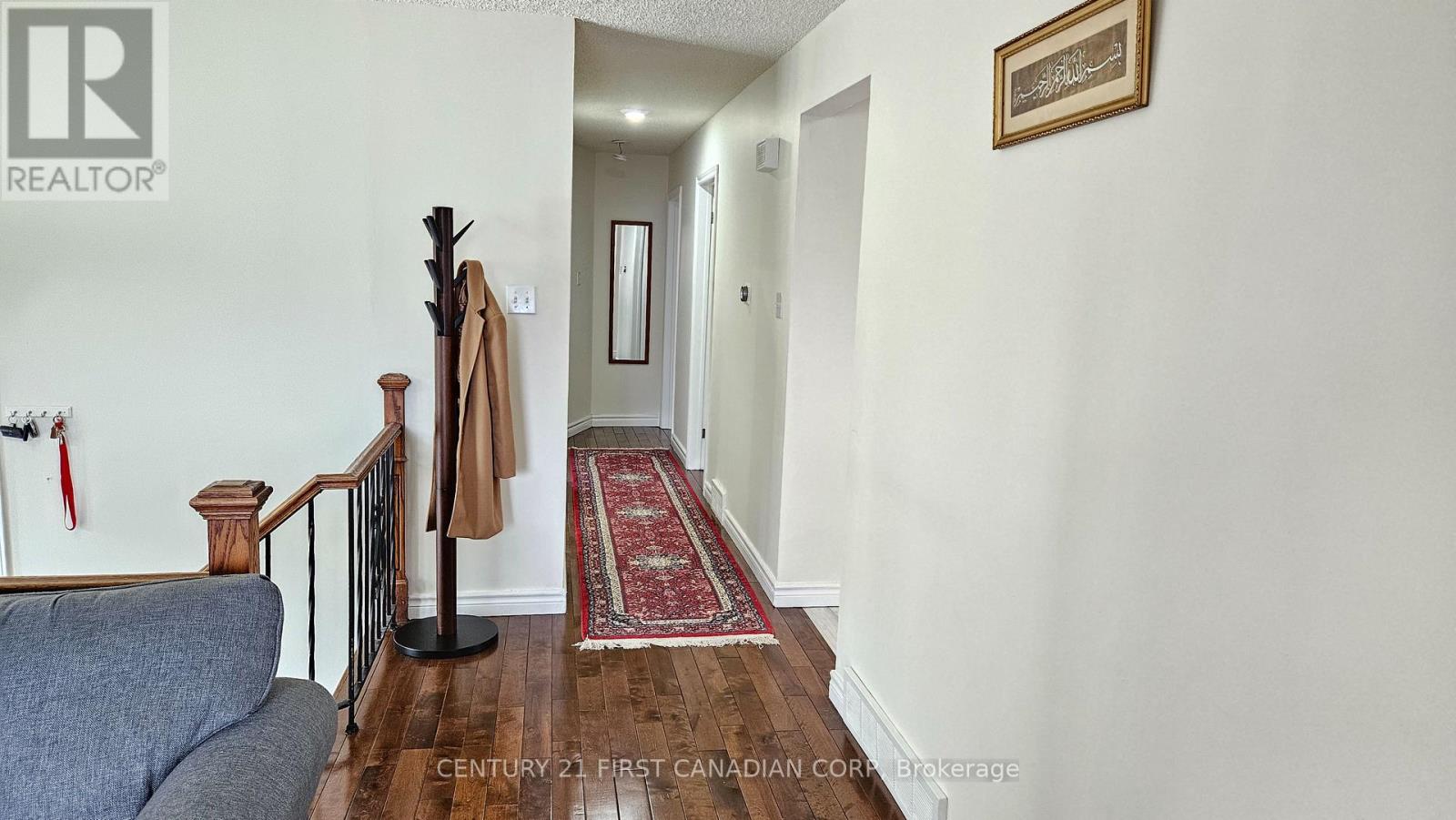 45 Locust Crescent, London South, Ontario  N6E 2K1 - Photo 10 - X12347254