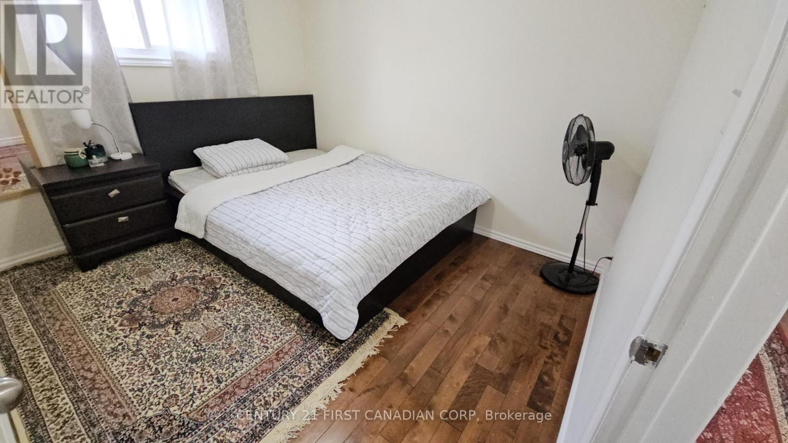 45 Locust Crescent, London South, Ontario  N6E 2K1 - Photo 14 - X12347254