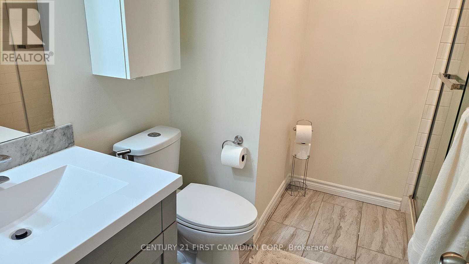 45 Locust Crescent, London South, Ontario  N6E 2K1 - Photo 17 - X12347254