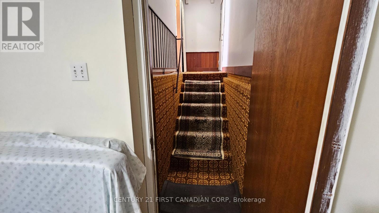 45 Locust Crescent, London South, Ontario  N6E 2K1 - Photo 24 - X12347254
