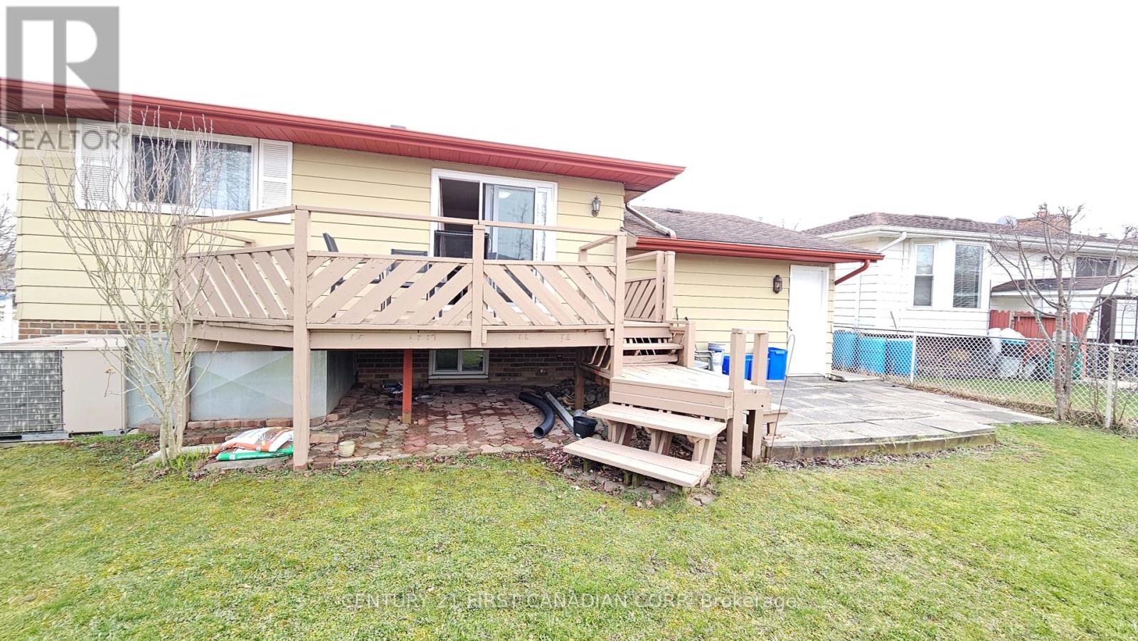 45 Locust Crescent, London South, Ontario  N6E 2K1 - Photo 27 - X12347254