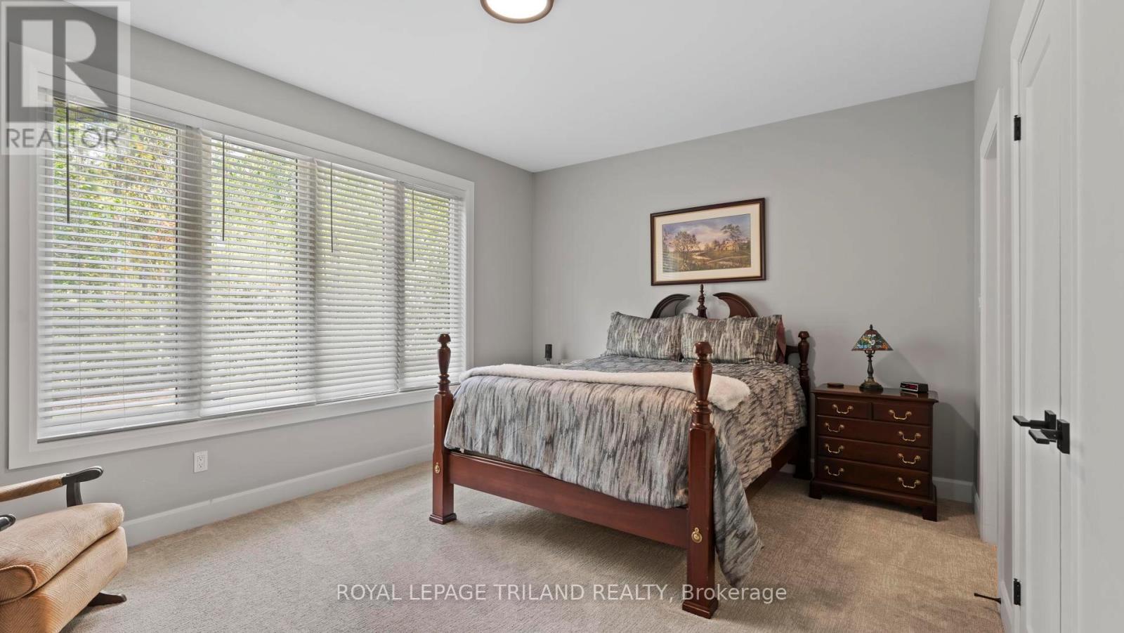 8443 Goosemarsh Line, Lambton Shores, Ontario  N0M 1T0 - Photo 21 - X12347297