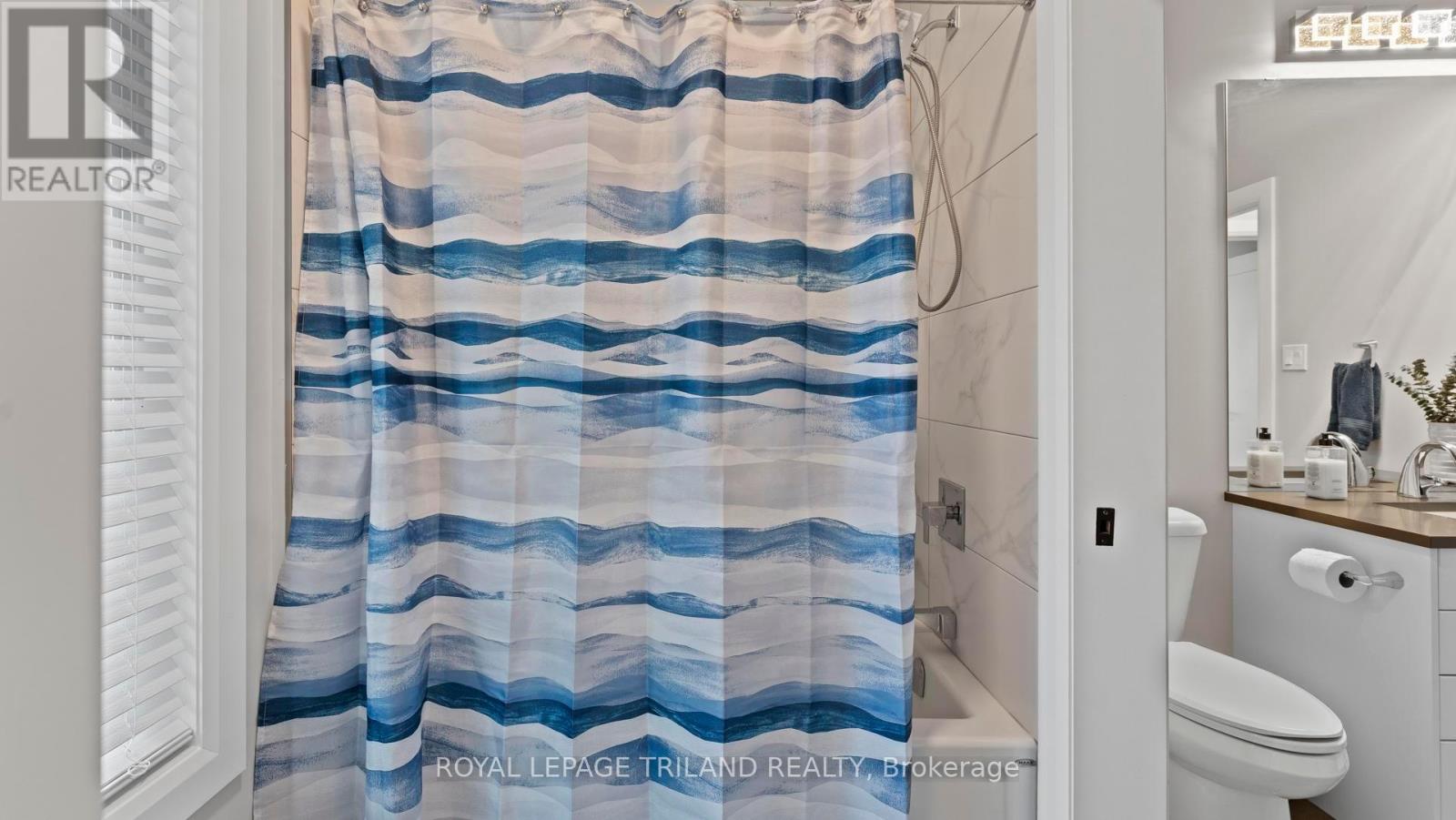 8443 Goosemarsh Line, Lambton Shores, Ontario  N0M 1T0 - Photo 23 - X12347297