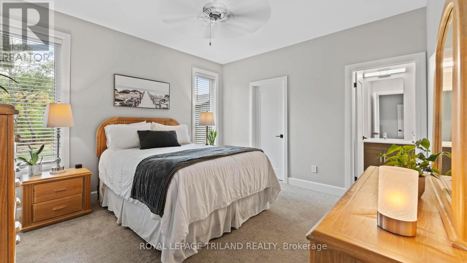 8443 Goosemarsh Line, Lambton Shores, Ontario  N0M 1T0 - Photo 25 - X12347297