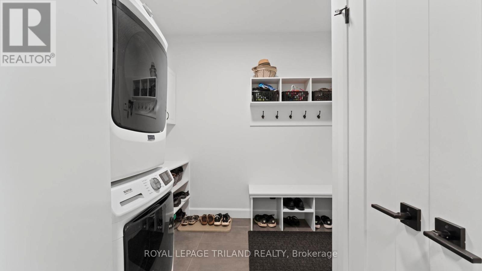 8443 Goosemarsh Line, Lambton Shores, Ontario  N0M 1T0 - Photo 29 - X12347297