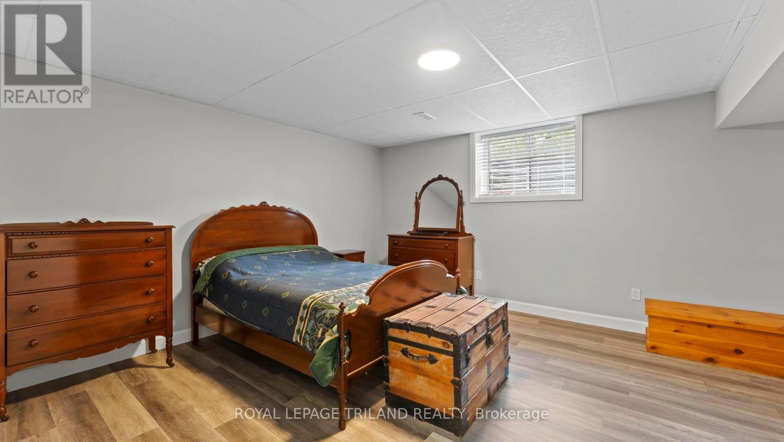 8443 Goosemarsh Line, Lambton Shores, Ontario  N0M 1T0 - Photo 31 - X12347297