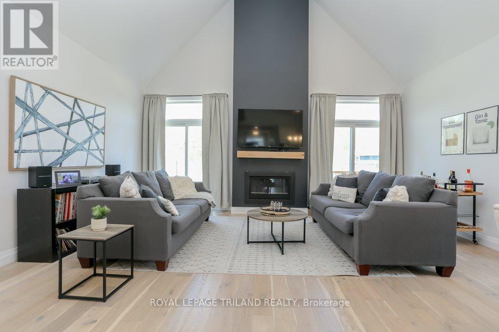 45 Compass Trail, Central Elgin (Port Stanley), Ontario  N5L 0B4 - Photo 11 - X12347298