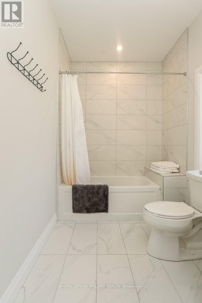 45 Compass Trail, Central Elgin (Port Stanley), Ontario  N5L 0B4 - Photo 27 - X12347298