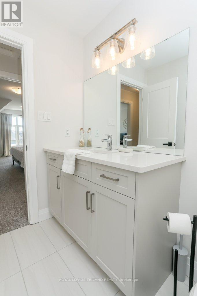 45 Compass Trail, Central Elgin (Port Stanley), Ontario  N5L 0B4 - Photo 32 - X12347298
