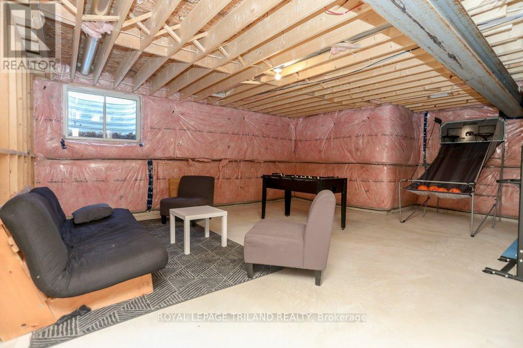 45 Compass Trail, Central Elgin (Port Stanley), Ontario  N5L 0B4 - Photo 37 - X12347298