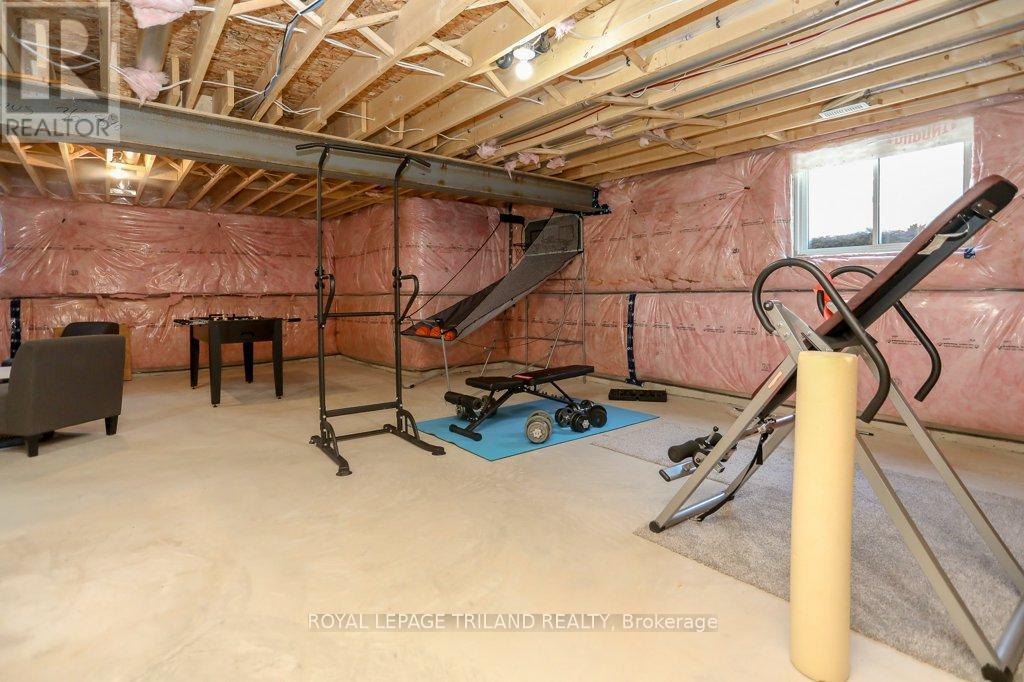 45 Compass Trail, Central Elgin (Port Stanley), Ontario  N5L 0B4 - Photo 38 - X12347298