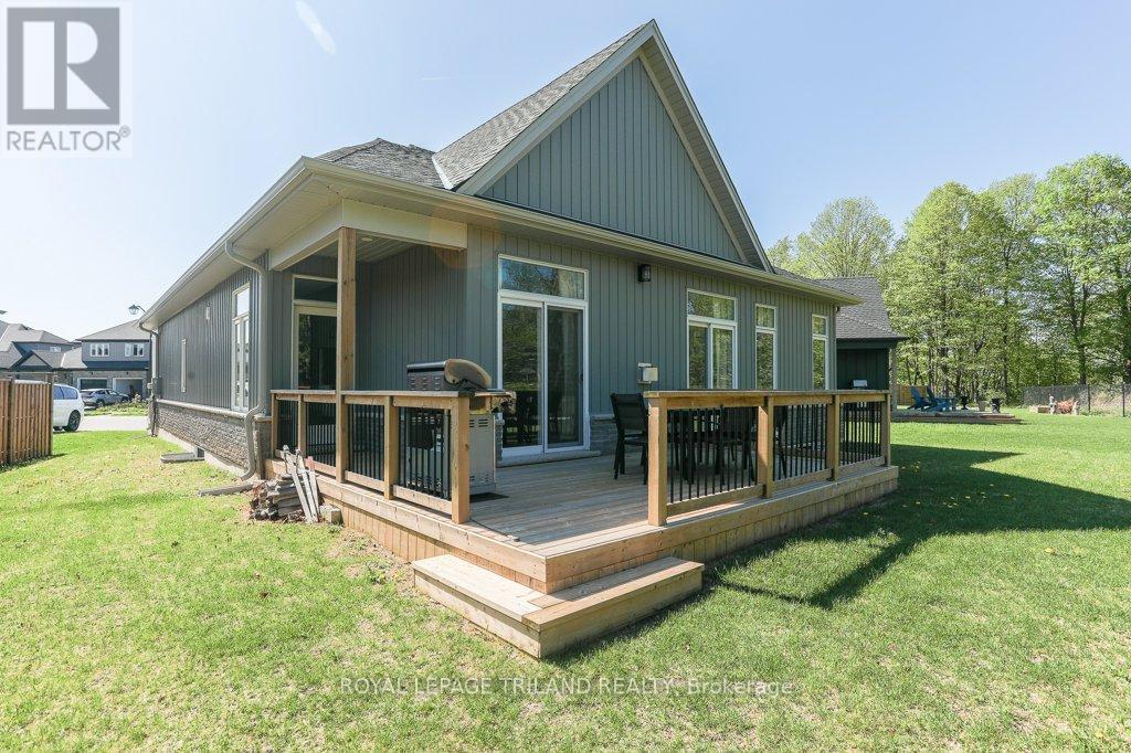 45 Compass Trail, Central Elgin (Port Stanley), Ontario  N5L 0B4 - Photo 40 - X12347298