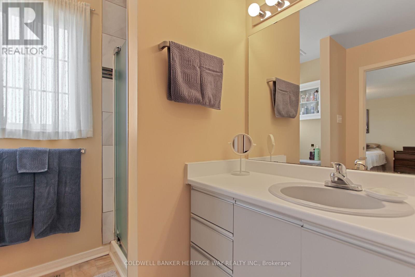 265 Julie Anne Crescent, Mississippi Mills, Ontario  K7C 4M5 - Photo 19 - X12347269