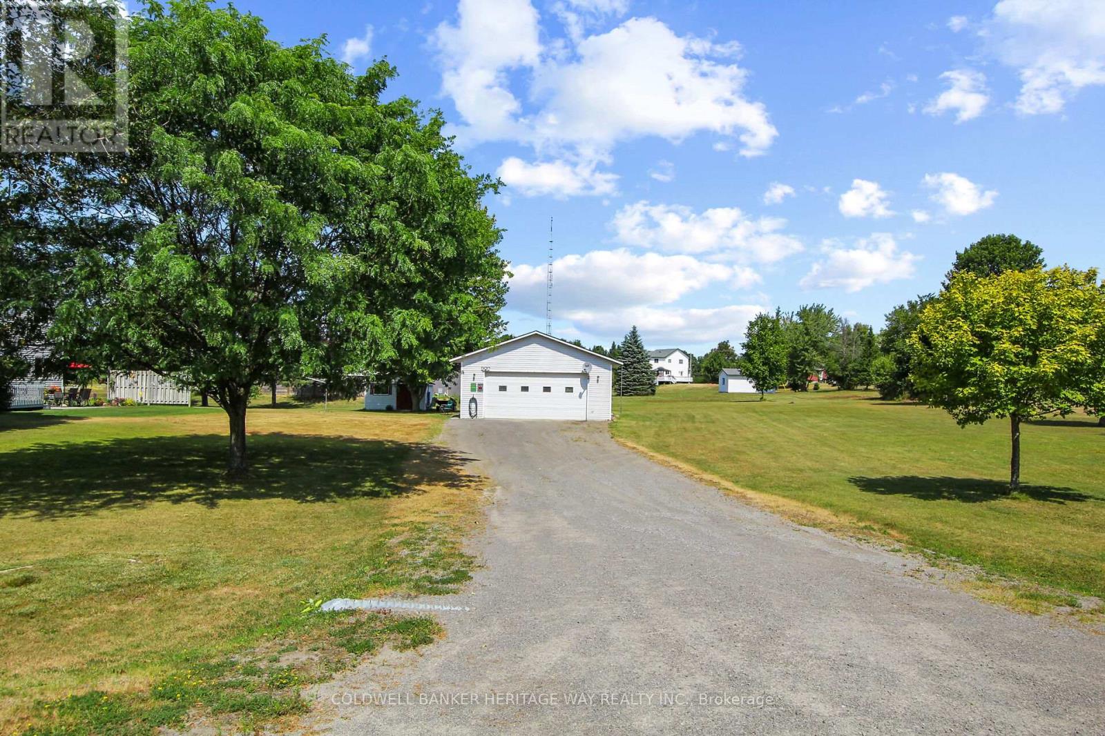 265 Julie Anne Crescent, Mississippi Mills, Ontario  K7C 4M5 - Photo 35 - X12347269