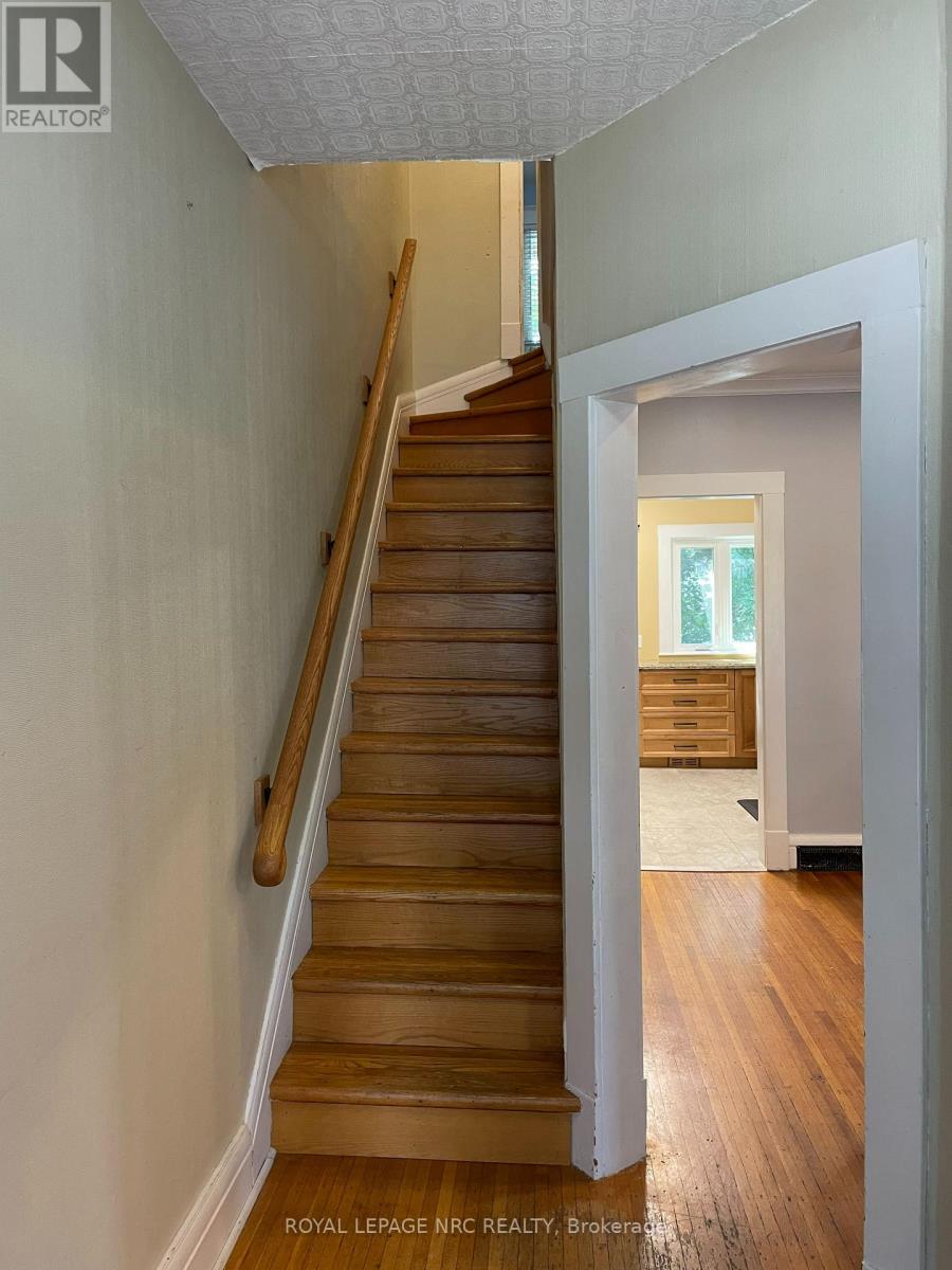 31 1/2 Academy Street, St. Catharines, Ontario  L2R 4Z9 - Photo 30 - X12347301