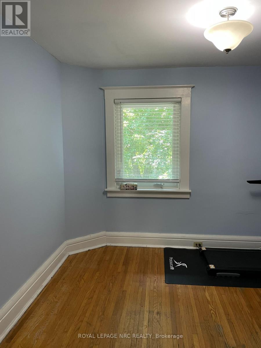 31 1/2 Academy Street, St. Catharines, Ontario  L2R 4Z9 - Photo 36 - X12347301