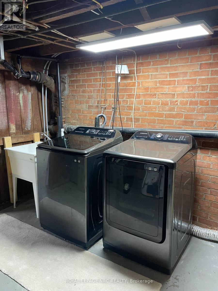31 1/2 Academy Street, St. Catharines, Ontario  L2R 4Z9 - Photo 41 - X12347301